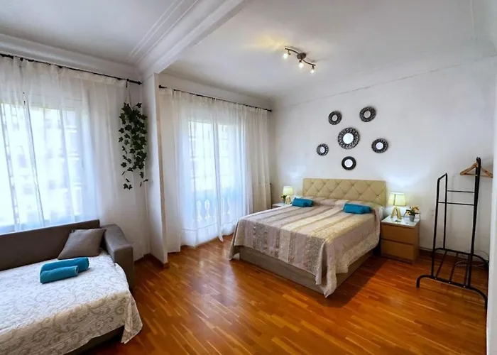 فندق مبيت وإفطار Acogedoras En Aragon برشلونة